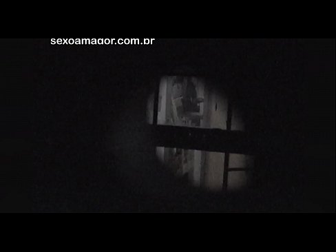 ❤️ Blondie dirakam video secara rahsia oleh intip kawasan kejiranan yang tersembunyi di sebalik batu bata kosong ️❌ Lucah pada kami ms.sexarxiv.ru ❤