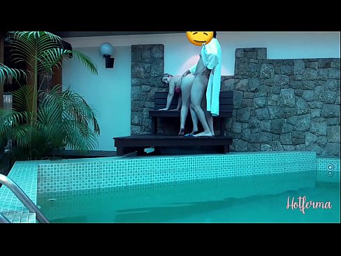 ❤️ Bos menjemput pembantu rumah ke kolam, tetapi tidak dapat menahan panas ️❌ Lucah pada kami ms.sexarxiv.ru ❤